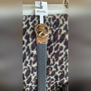 Michael Kors Signature Logo reversible belt with a Gold MK logo buckle - NEW